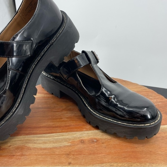 Madden girl Janne shoes, size 7.5 black patent leather T-Strap lug soles - Picture 10 of 10